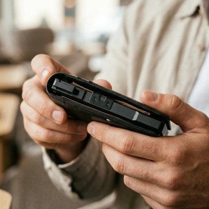 Sereinex MagVault® Minimalist Wallet - Maximum Capacity. Minimal Footprint.